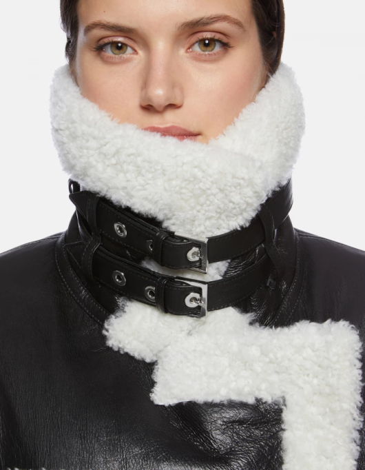 femei jachetă decupată din shearling V84D364 îmbrăcăminte negru DONDUP